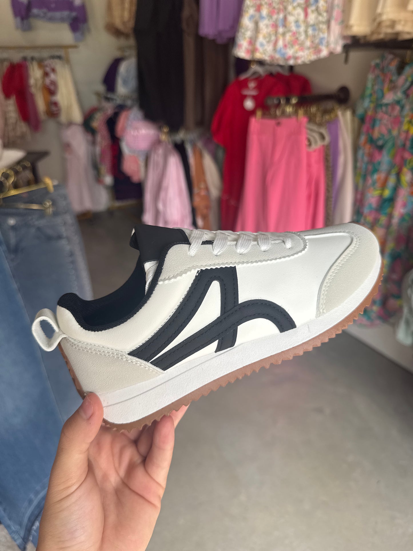 Bella Sneaker