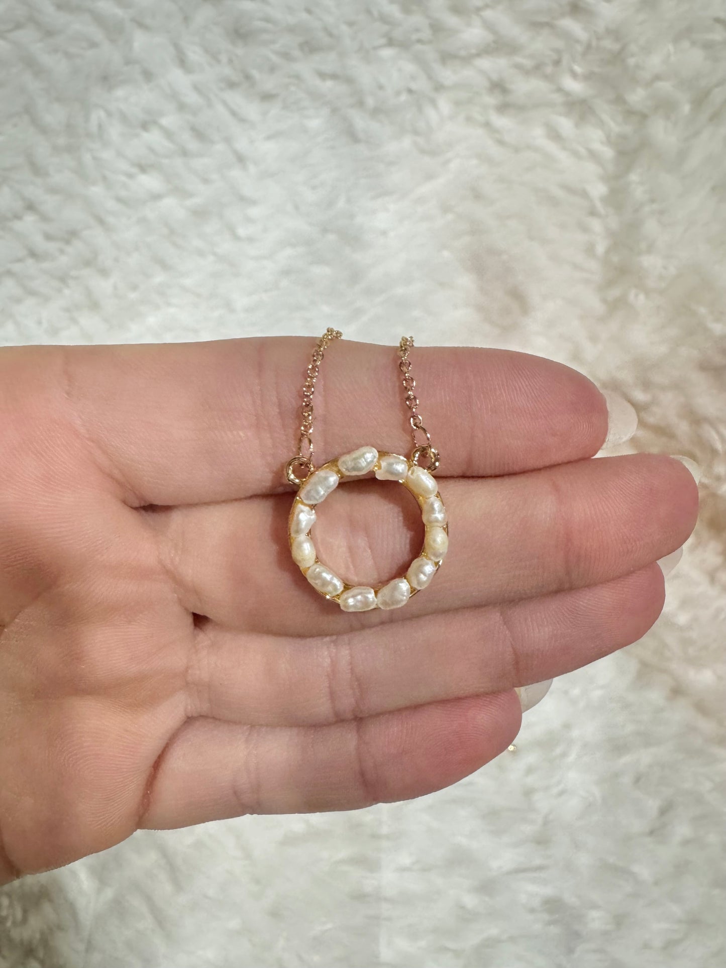 Circle Pearl Necklace