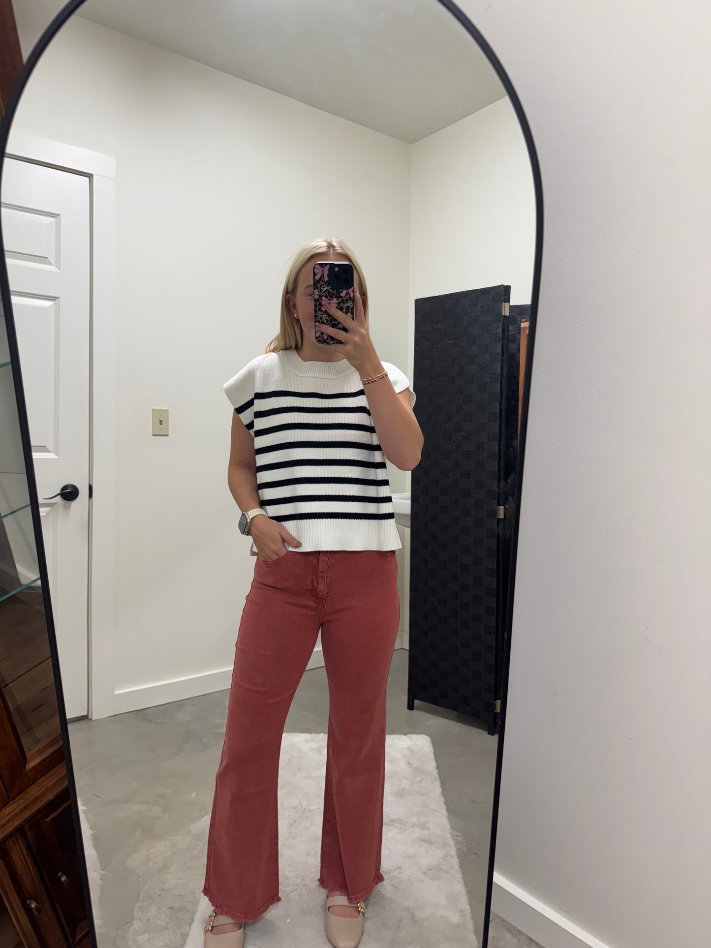 Cabernet Cropped Jean