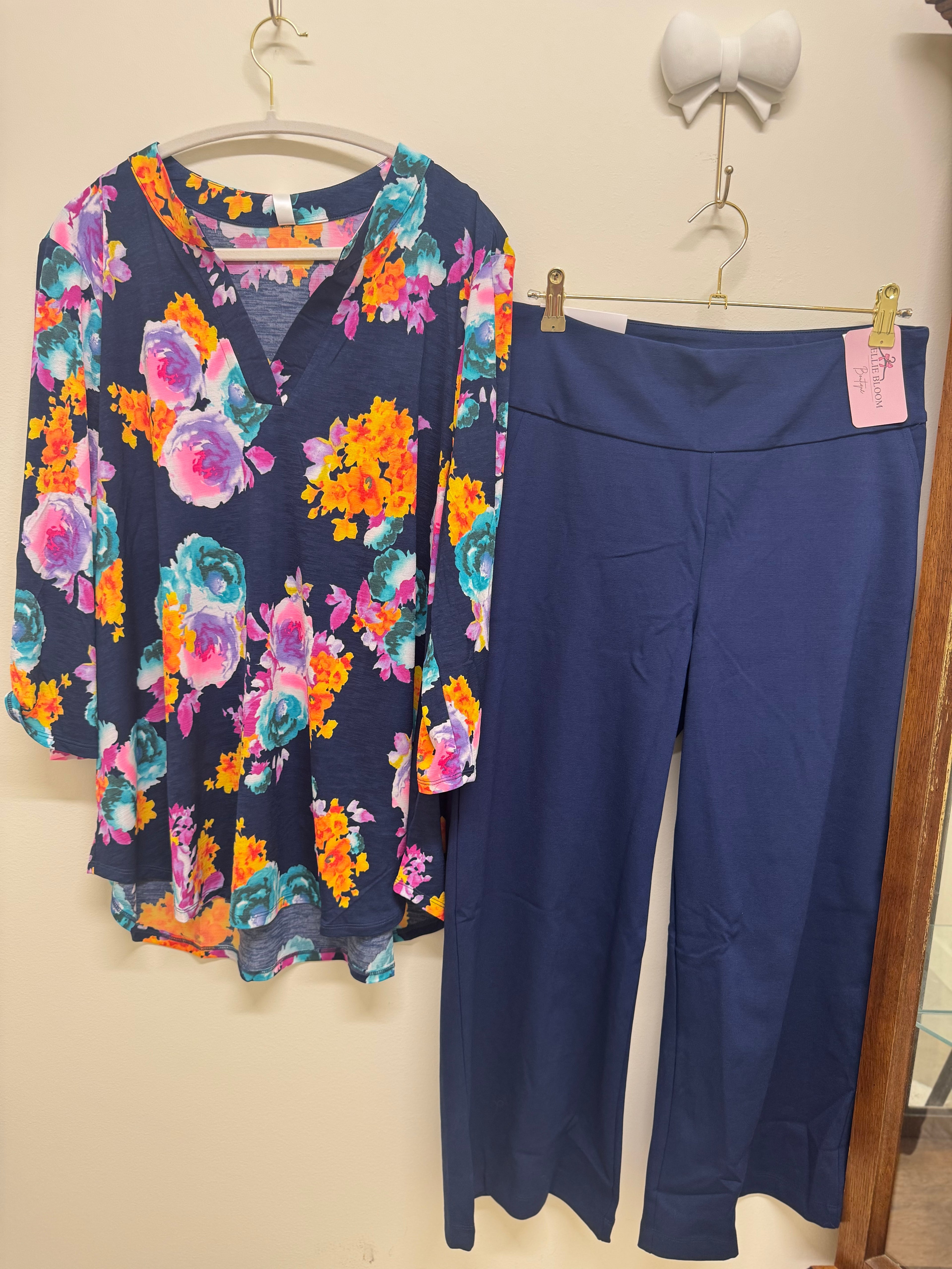 Plus Wrinkle Free Navy Floral Top