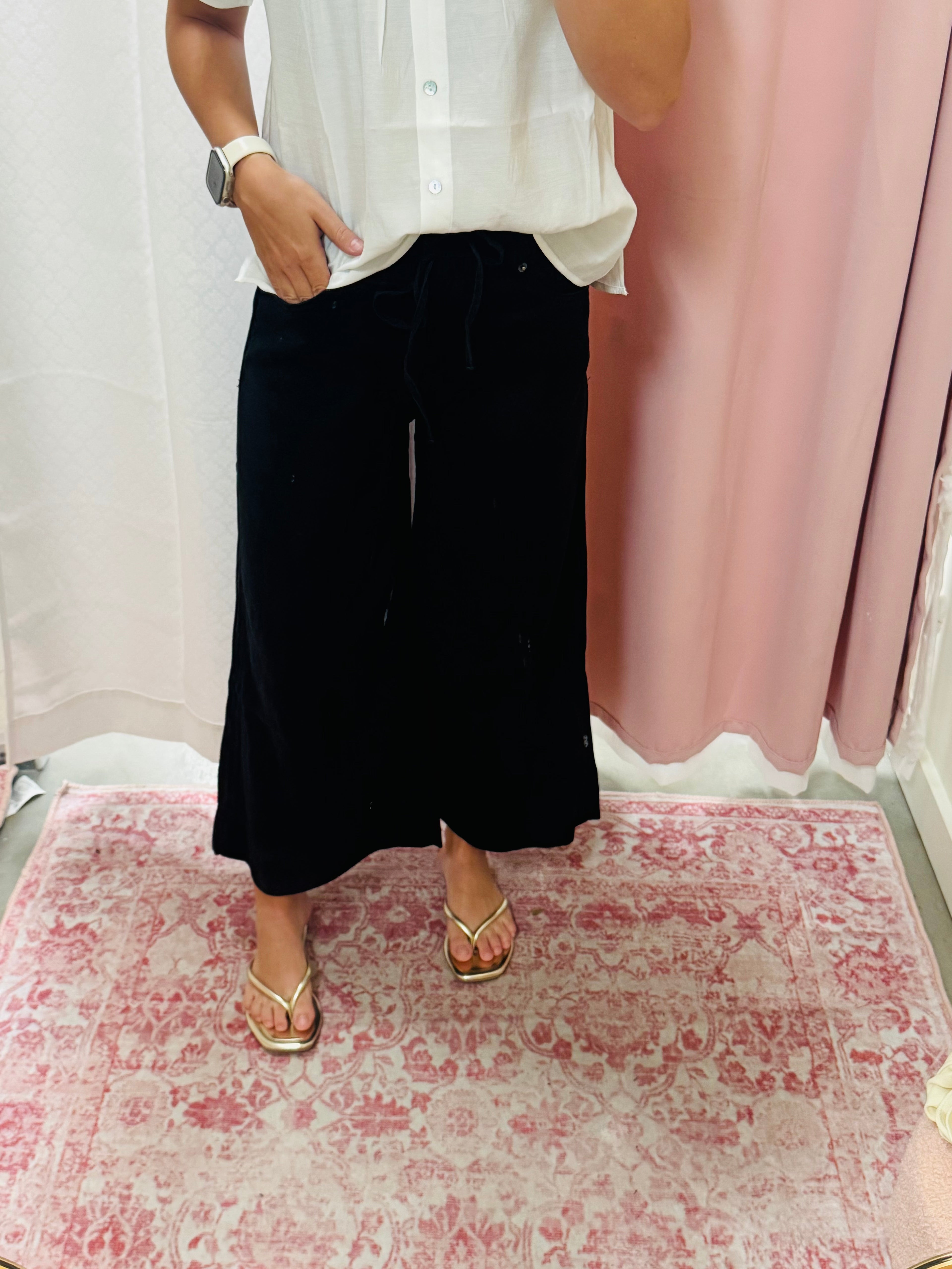 Cropped Black Jogger Jeans