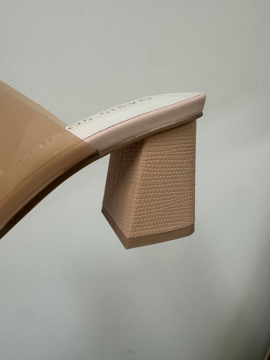 Apricot Heel