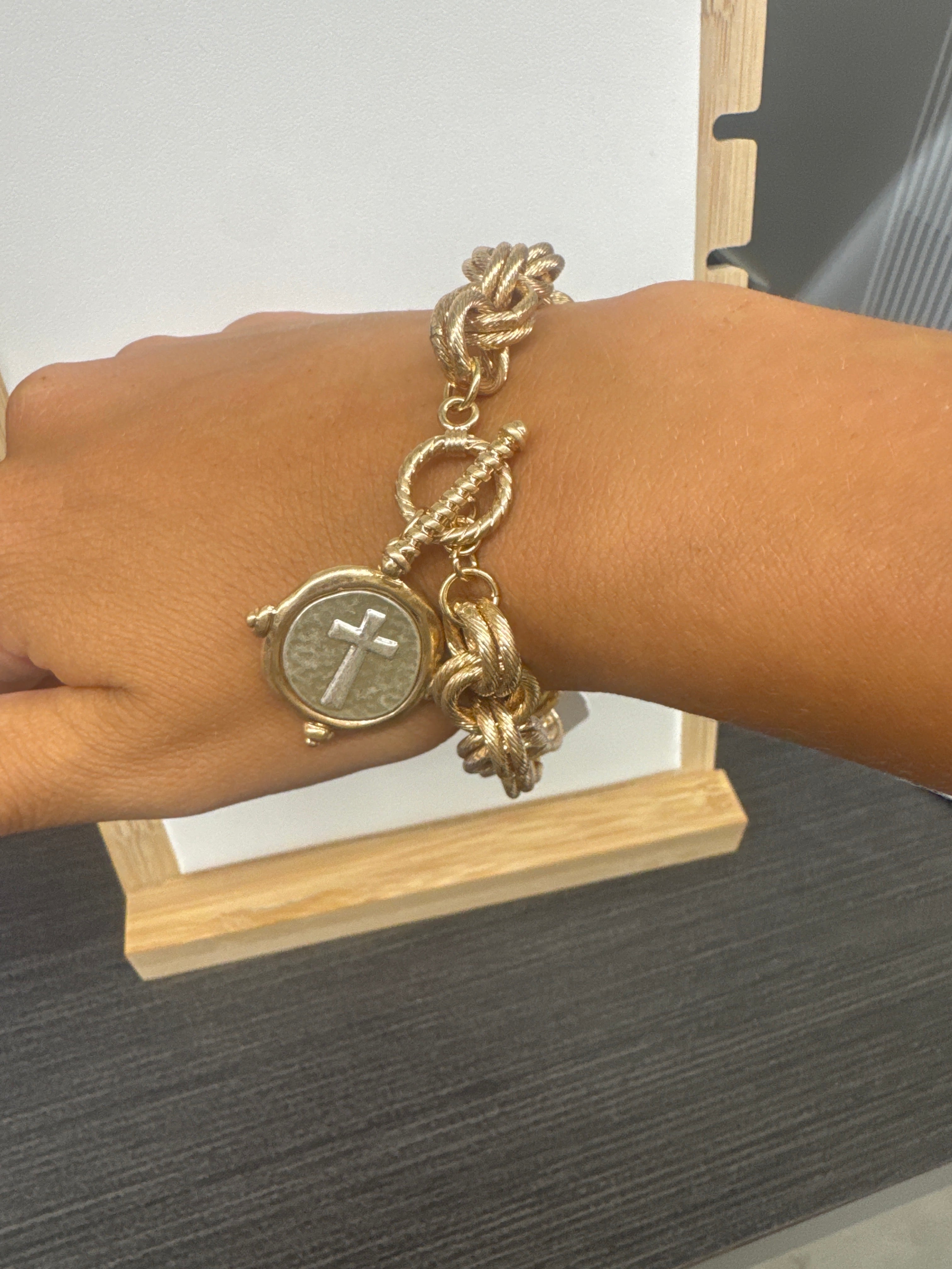 Grace Toggle Bracelet