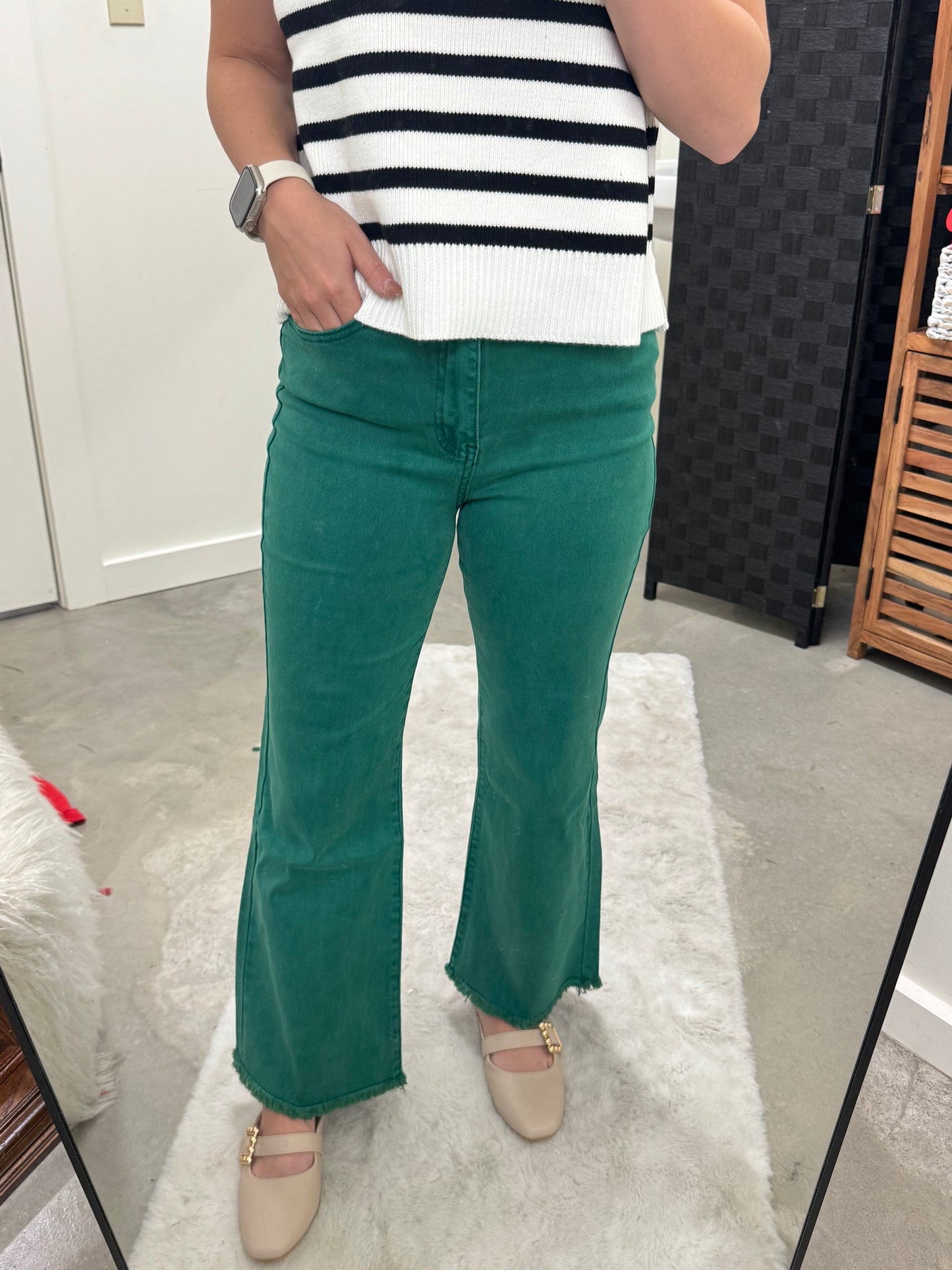 Dark Green Cropped Jean