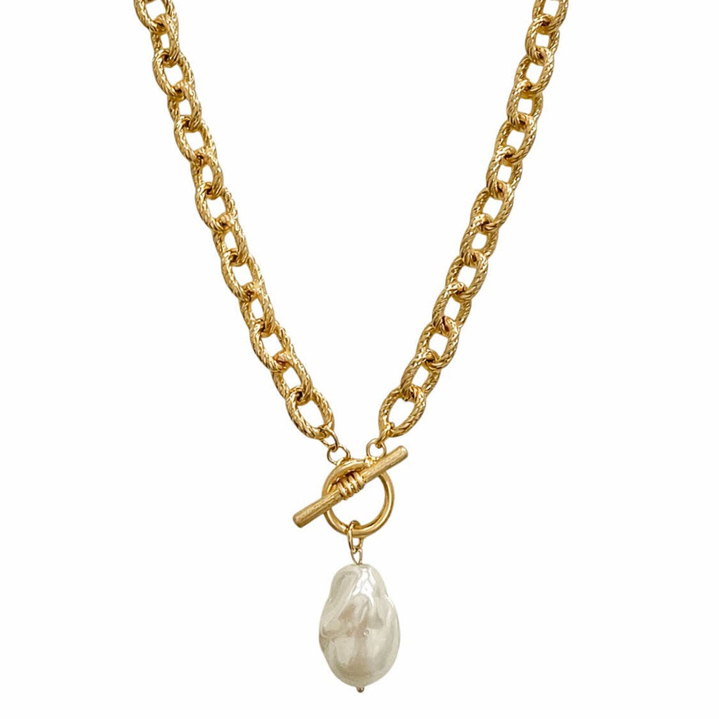 Oyster Bay Toggle Necklace