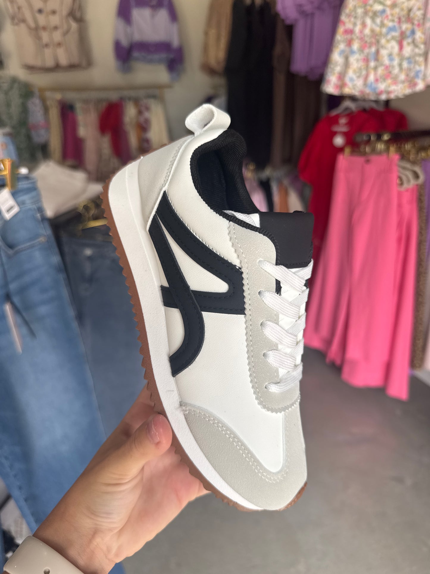 Bella Sneaker