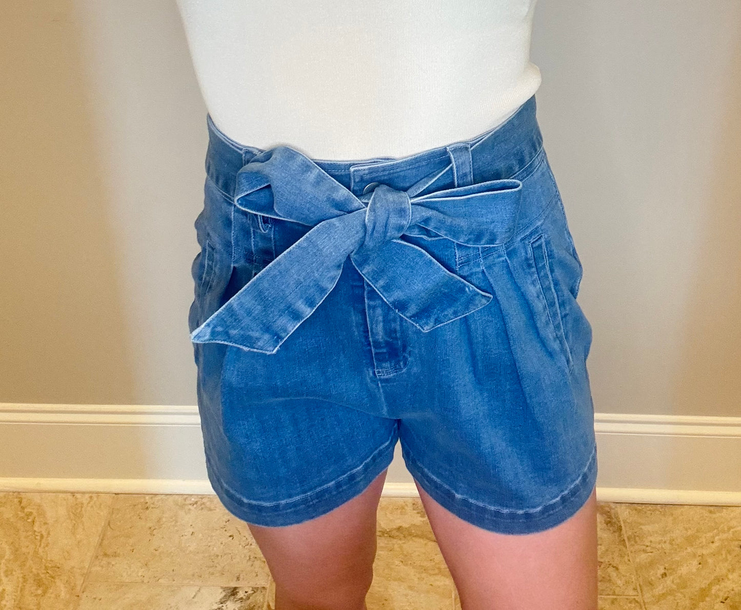 Bow Pleated Shorts