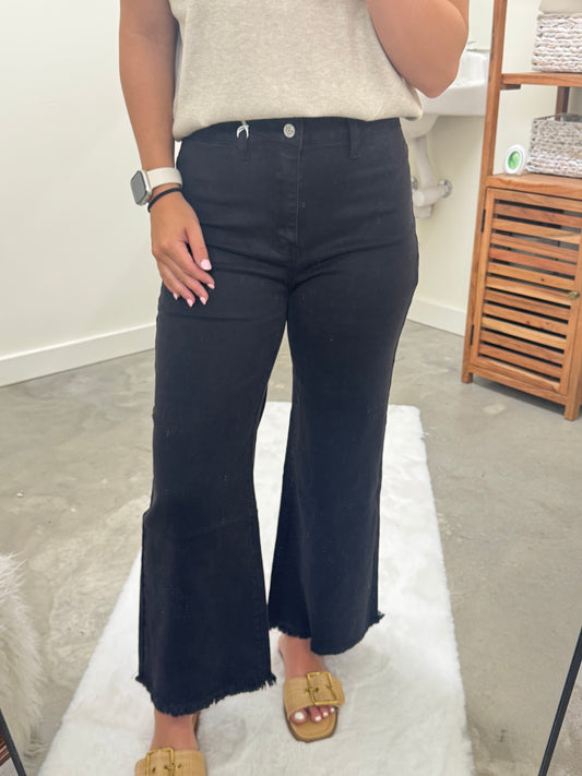 Cropped Black Jeans