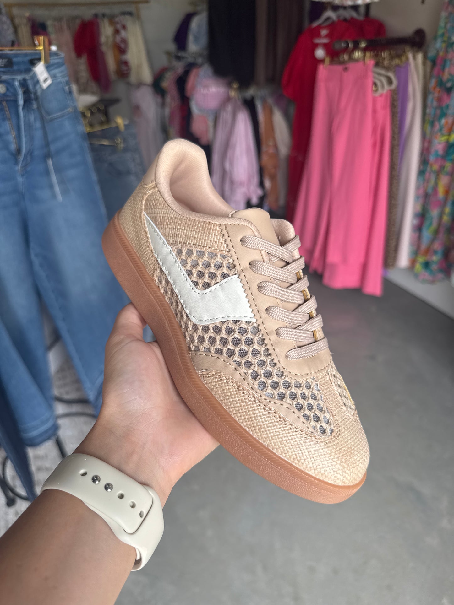 Sydni Sneaker