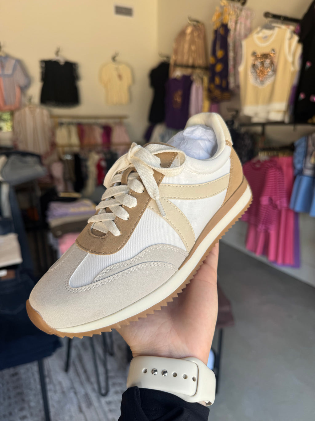 Natural Fall Sneaker