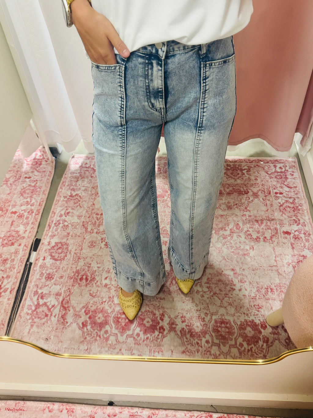 Wide Leg Medium Wash jeans