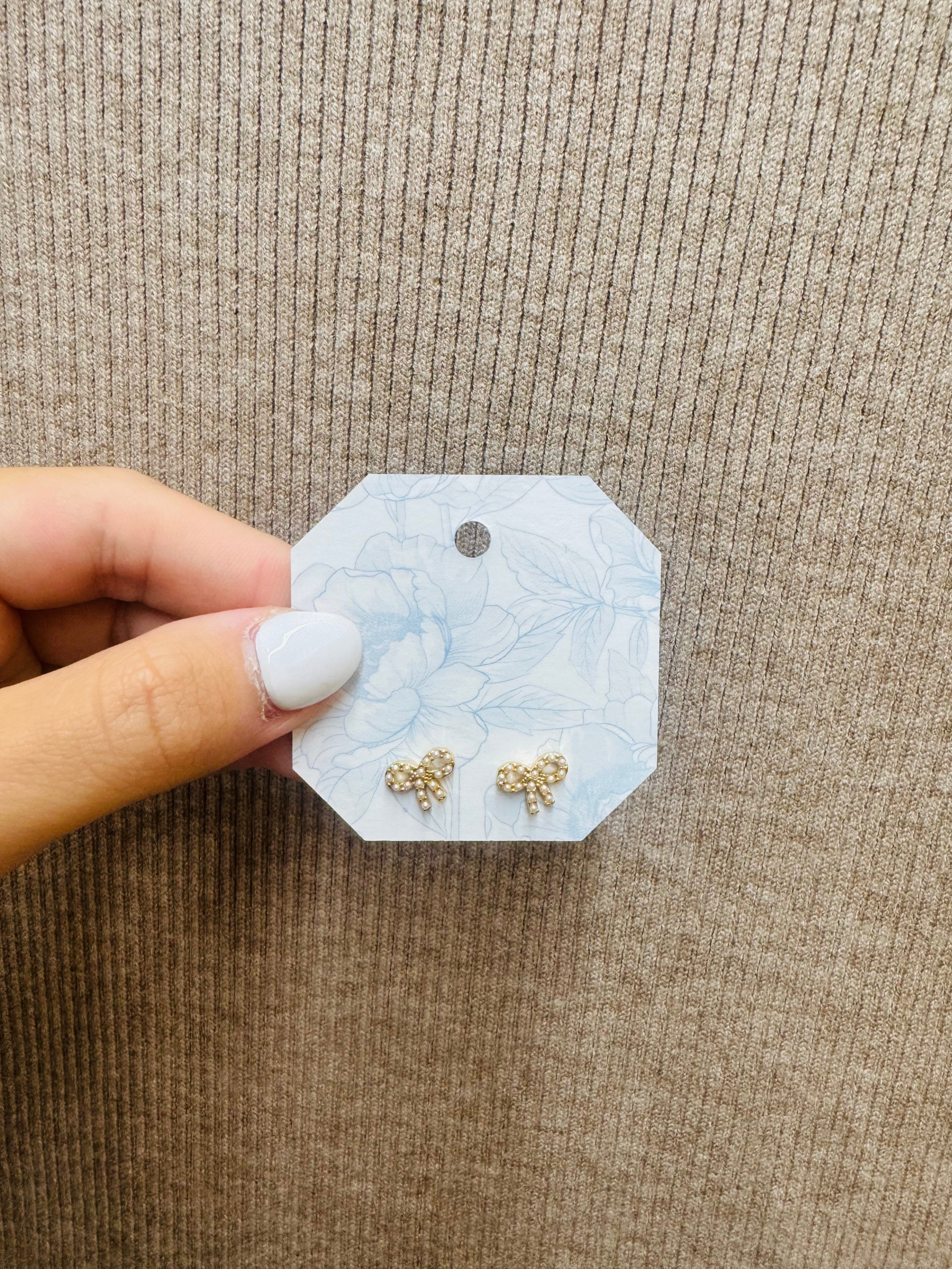 Pearl Bow Studs