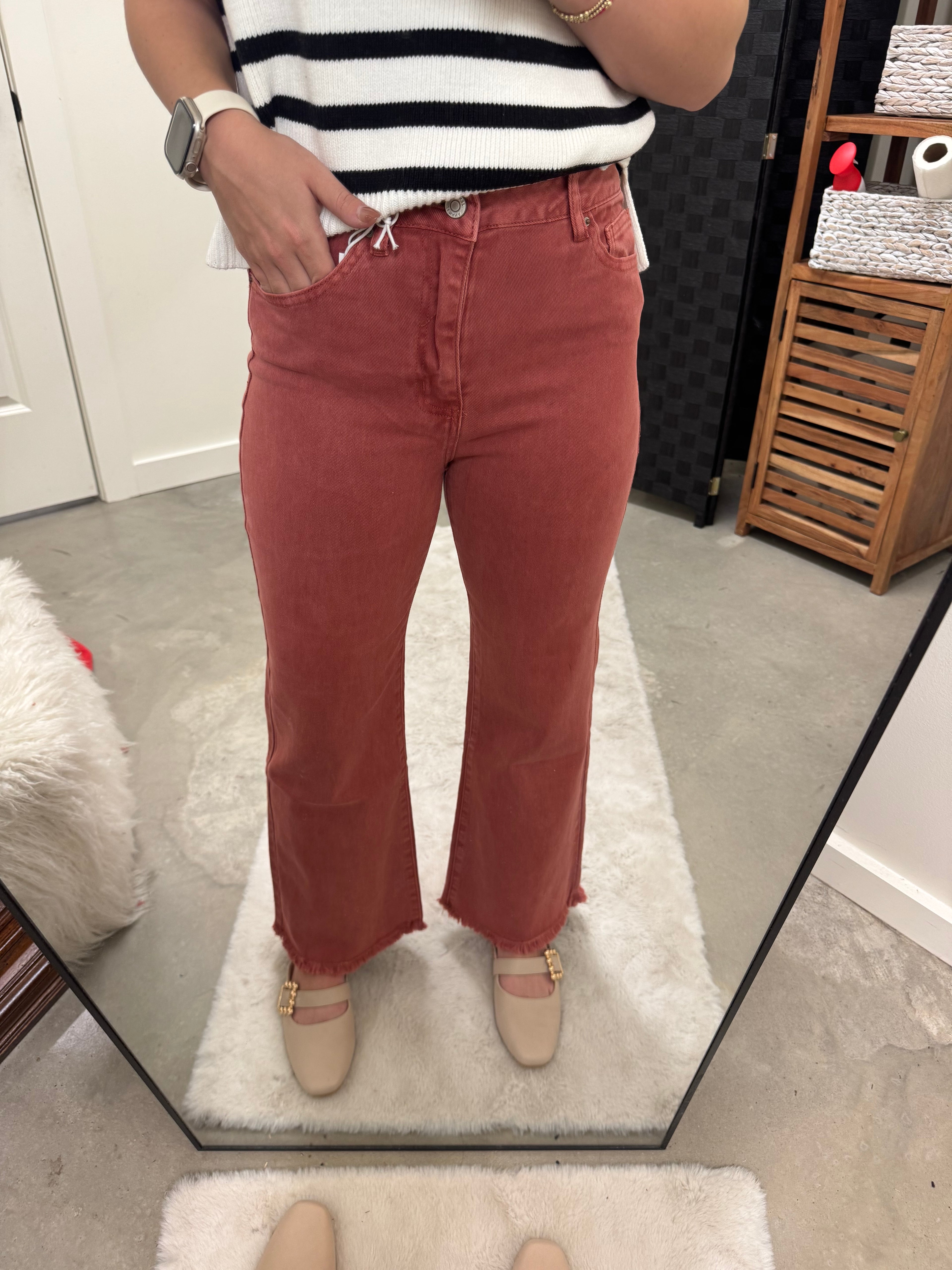 Cabernet Cropped Jean