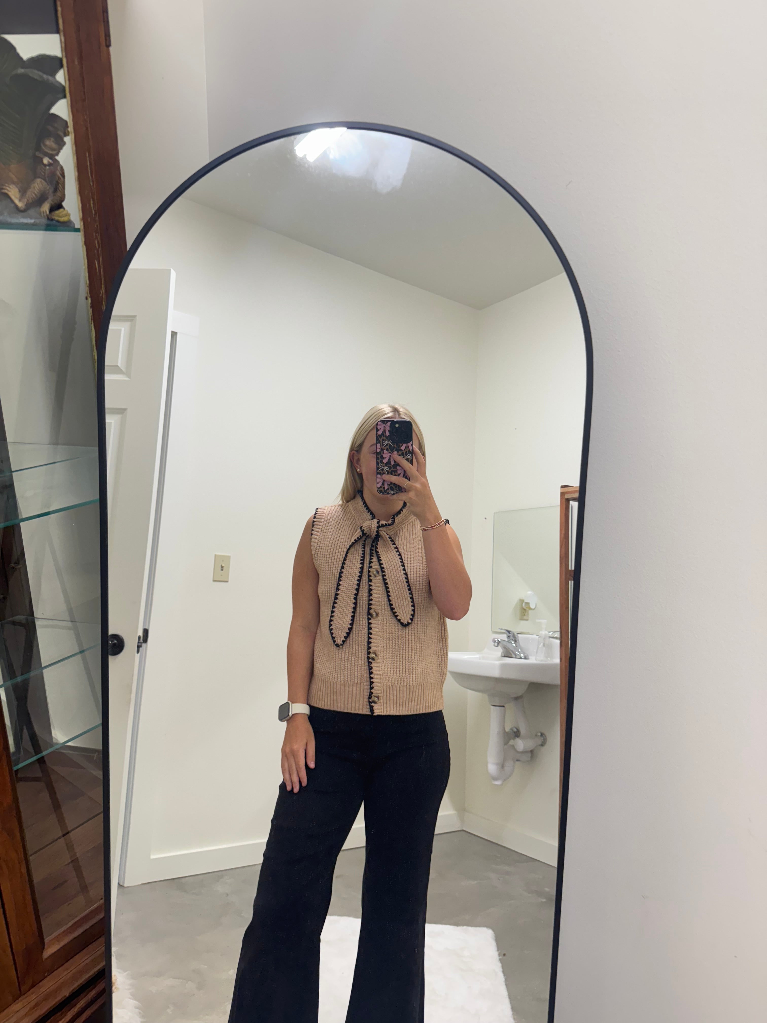 Tie Collar Sweater Vest