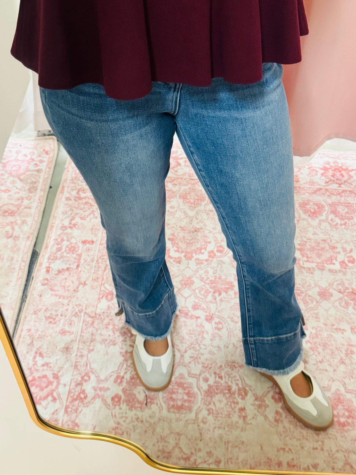 Simple Kick Flare Jean