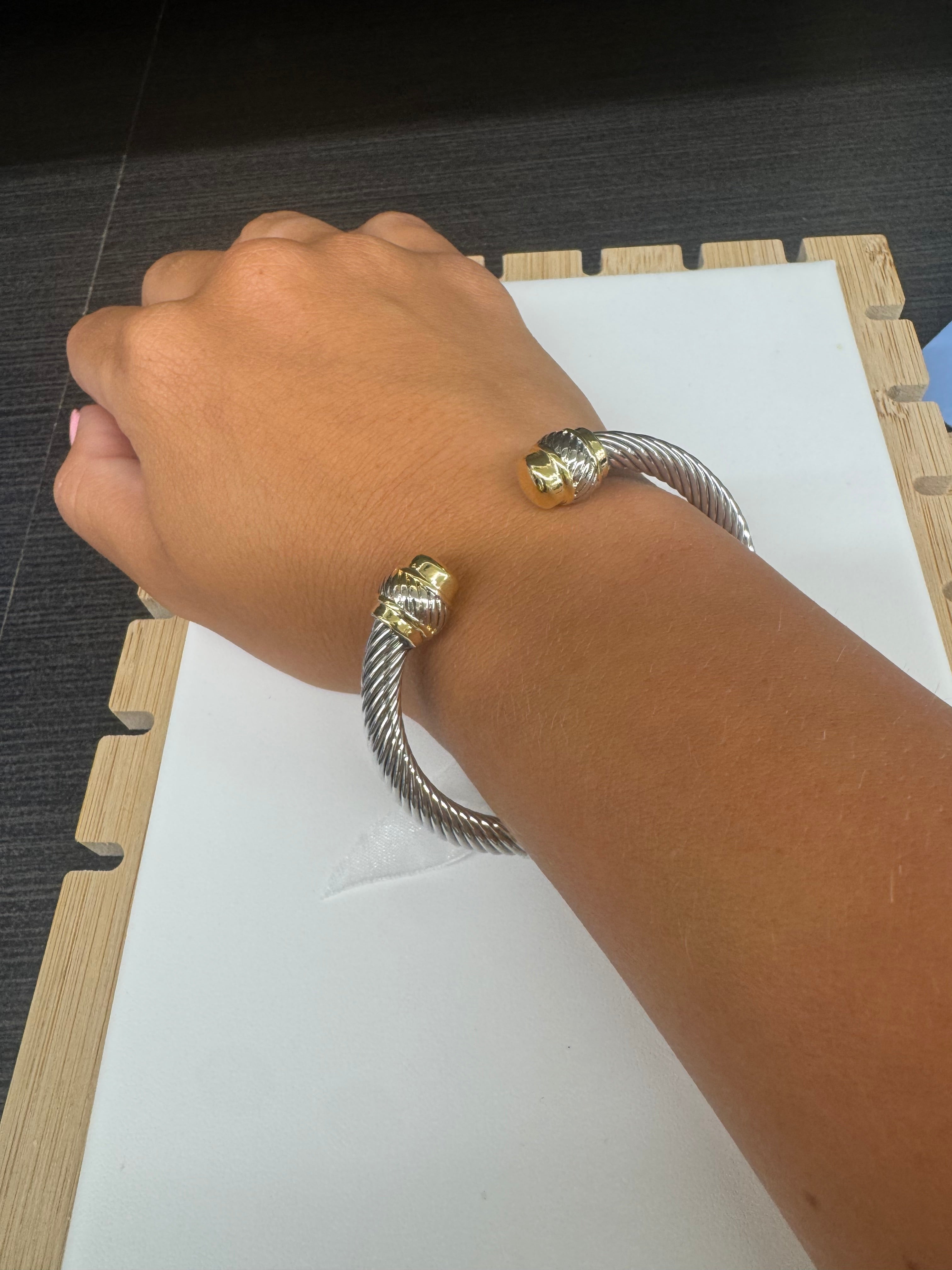 Southern Luxe Cuff: Default Title