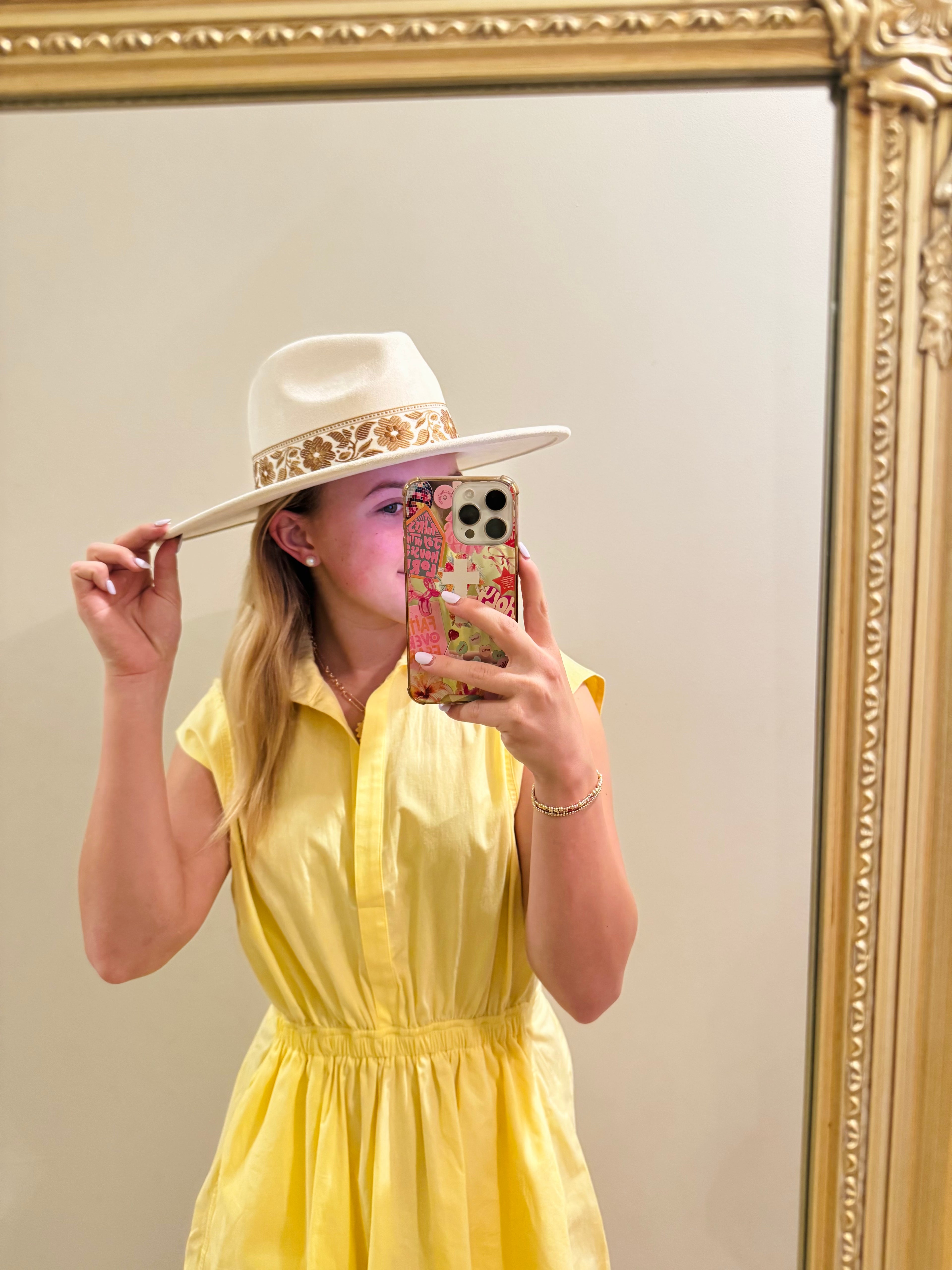 Feeling Festive Ivory