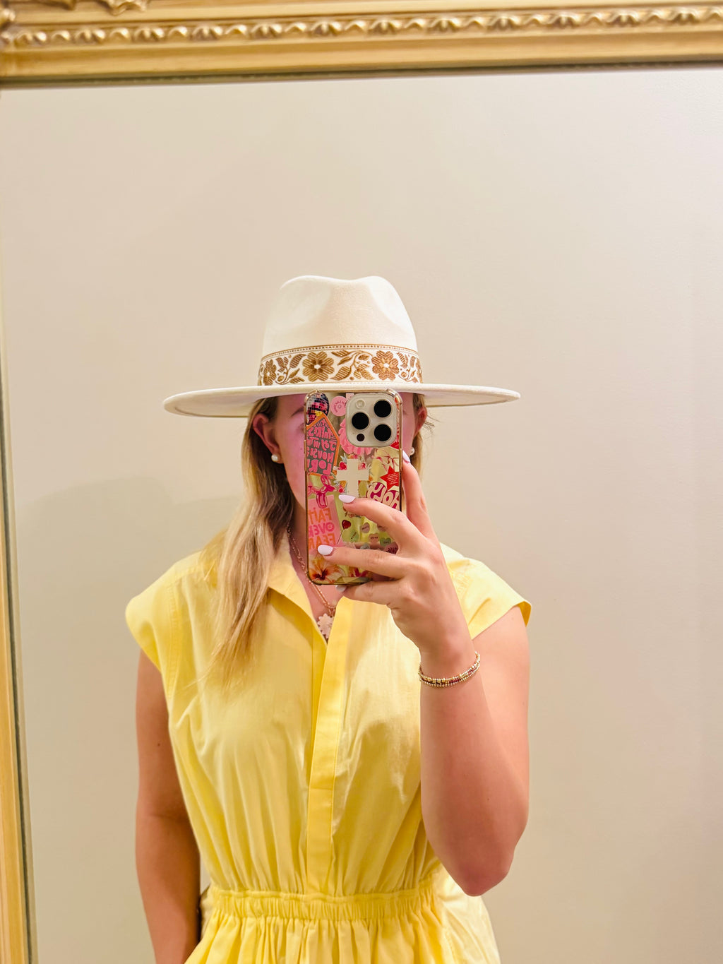 Feeling Festive Ivory