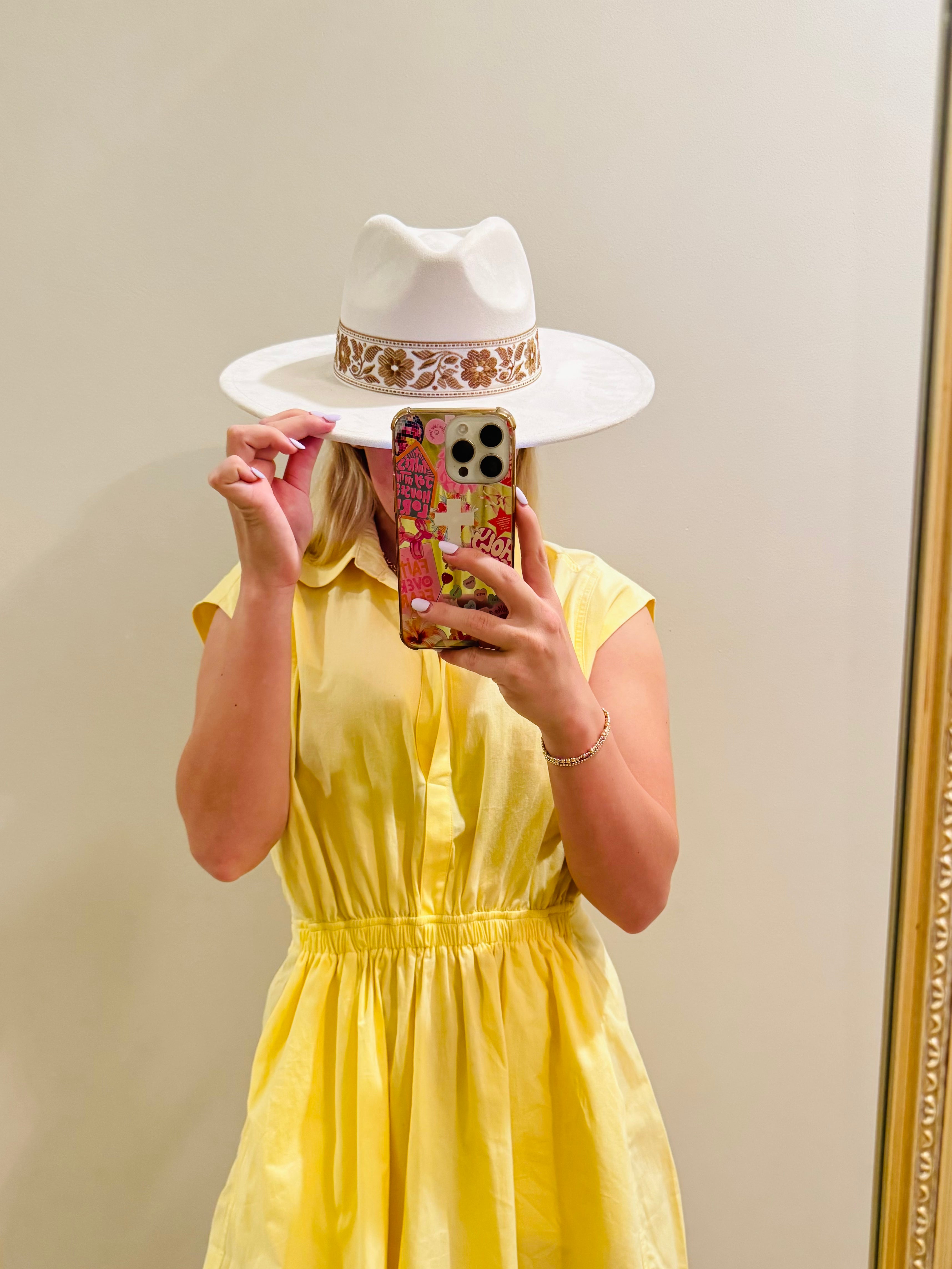 Feeling Festive Ivory