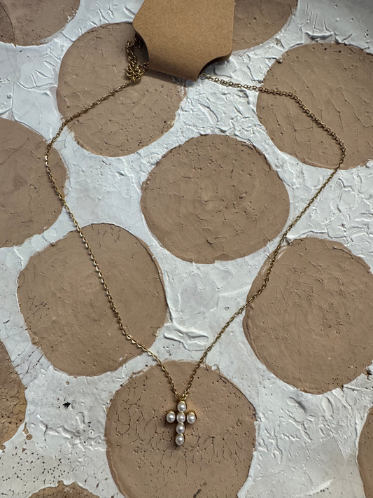 Dainty Pearl Cross